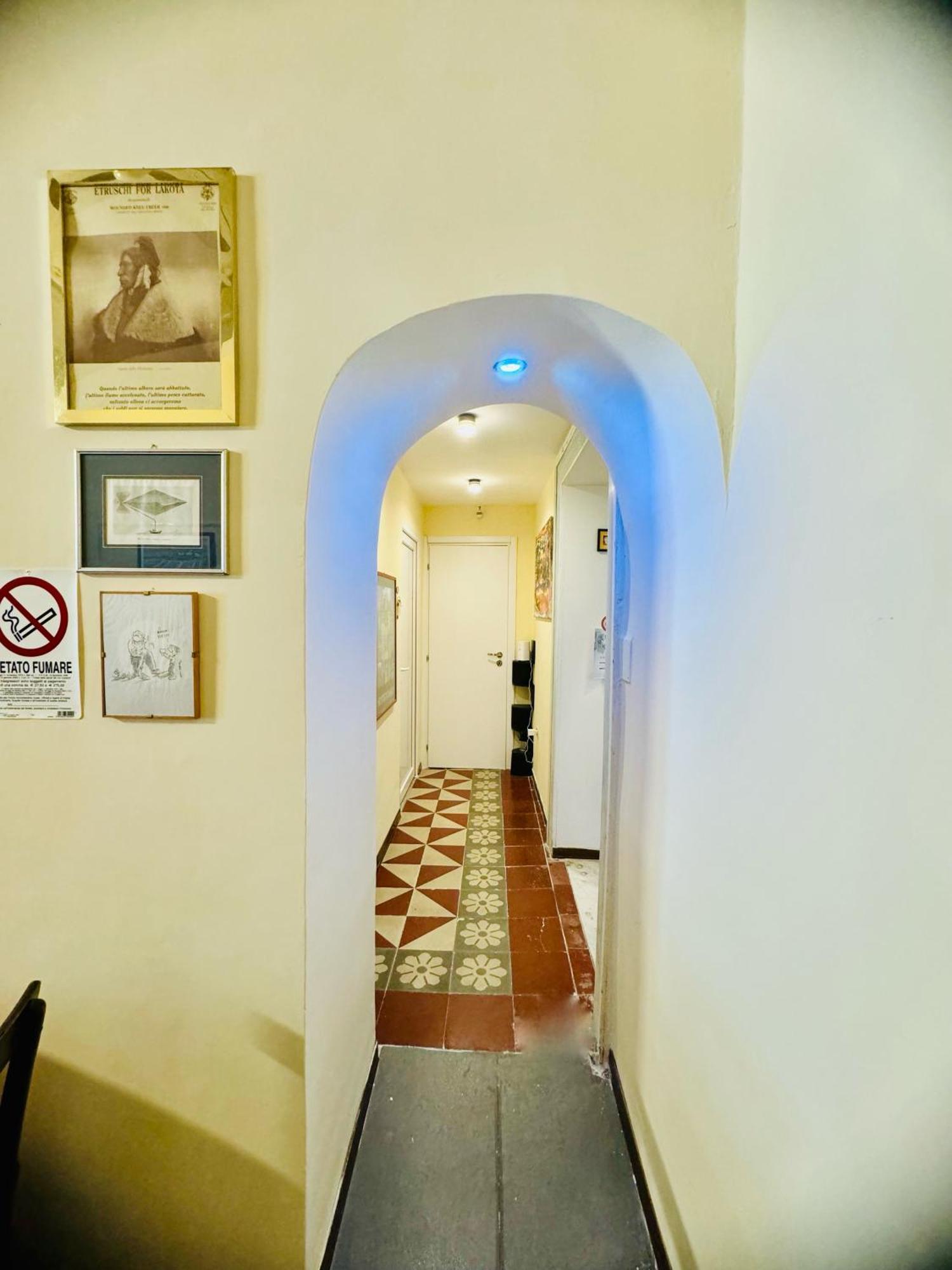 B&B Galileo Galilei กาแซร์ตา ภายนอก รูปภาพ