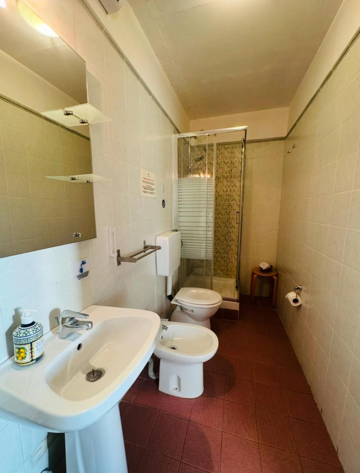 B&B Galileo Galilei กาแซร์ตา ภายนอก รูปภาพ